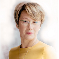 СОБОЛЄВА Маріанна